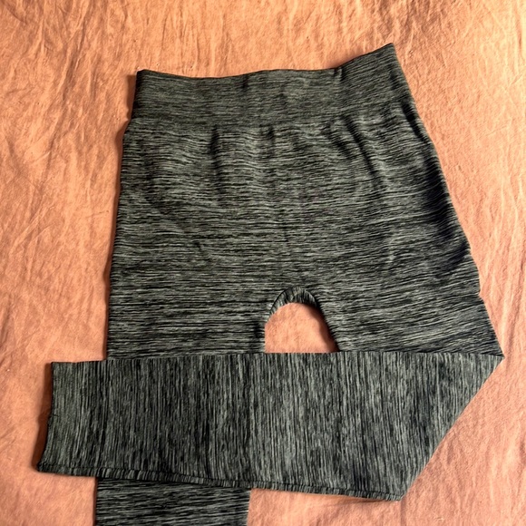 Winter Legging - Picture 2 of 3